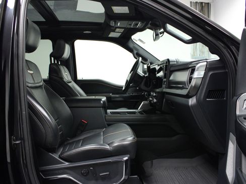 Used 2024 Ford F450 Platinum image 16