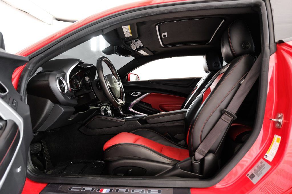 Used 2023 Chevrolet Camaro SS RWD image 3