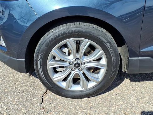 Used 2024 Ford Edge Titanium AWD/4WD image 9
