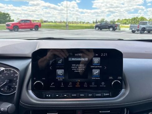 Used 2023 Nissan Rogue SL w/ SL Premium Package AWD/4WD image 26