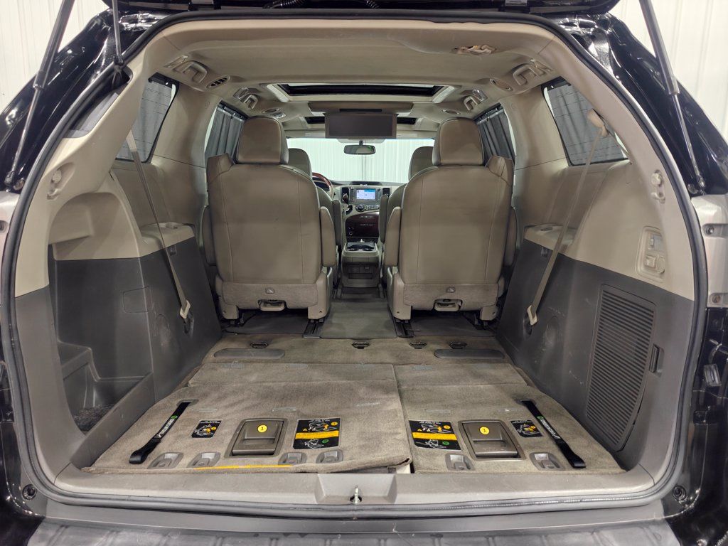 Used 2013 Toyota Sienna Limited w/ Premium Pkg AWD/4WD image 34