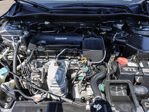 Used 2017 Honda Accord LX image 15