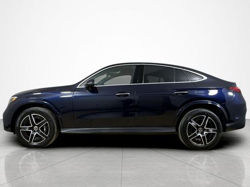 Used 2024 Mercedes-Benz GLC 300 4MATIC image 2