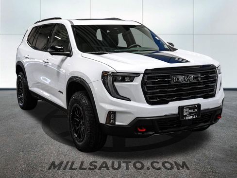 New 2026 GMC Acadia AT4 w/ LPO, Floor Liner Package AWD/4WD image 11