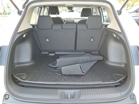 Certified 2023 Honda HR-V LX image 9