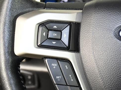 Used 2019 Ford F150 Lariat w/ Equipment Group 502A Luxury AWD/4WD image 23