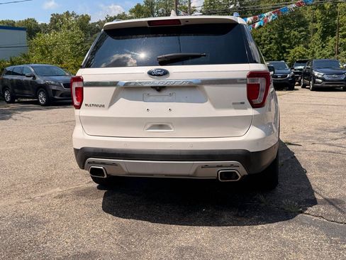 Used 2016 Ford Explorer Platinum AWD/4WD image 7