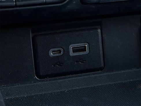 Used 2021 GMC Yukon AT4 w/ AT4 Premium Package image 19