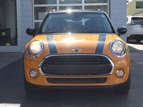 Used 2016 MINI Cooper 4-Door Hardtop FWD image 8