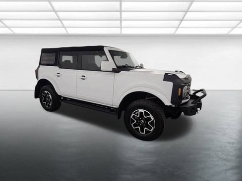 Used 2022 Ford Bronco Outer Banks image 9