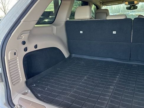 Used 2017 Jeep Grand Cherokee Limited image 23