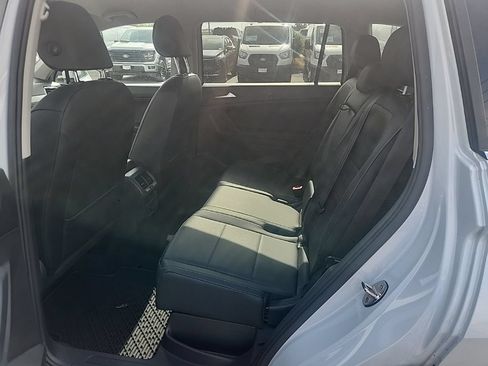 Used 2019 Volkswagen Tiguan SE AWD/4WD image 20