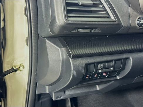 Used 2021 Subaru Crosstrek 2.0i Premium w/ Moonroof Package image 10