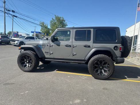 Used 2021 Jeep Wrangler Unlimited Sport AWD/4WD image 6