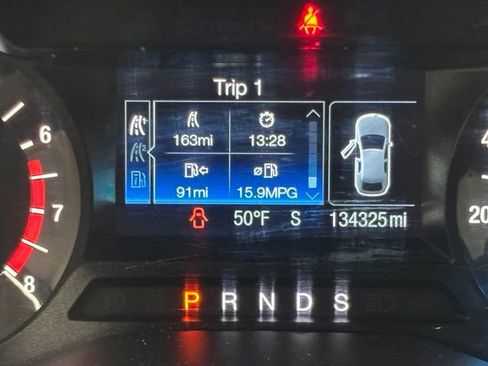 Used 2016 Ford Fusion SE FWD image 19