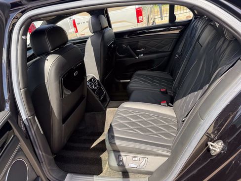 Used 2015 Bentley Flying Spur V8 AWD/4WD image 13