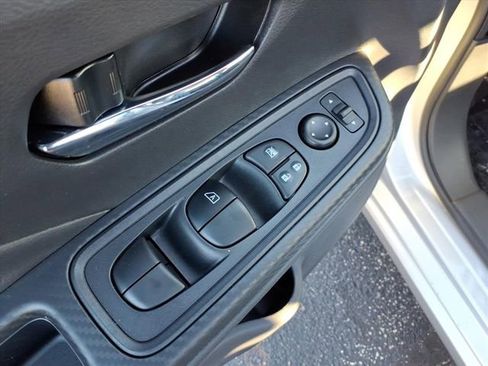 New 2025 Nissan Versa SV w/ Trunk Package image 20