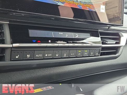 New 2026 Toyota Sienna Limited image 10