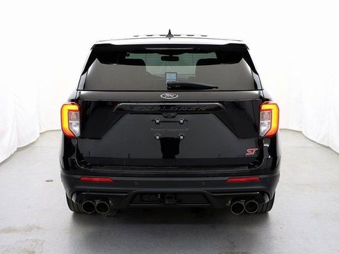 Used 2022 Ford Explorer ST w/ Equipment Group 401A image 6