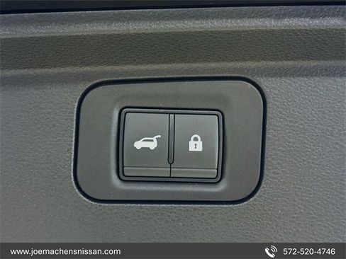 New 2026 Nissan Armada SL w/ Captain's Chari Seat Package image 27