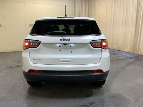 Used 2024 Jeep Compass Sport AWD/4WD image 4