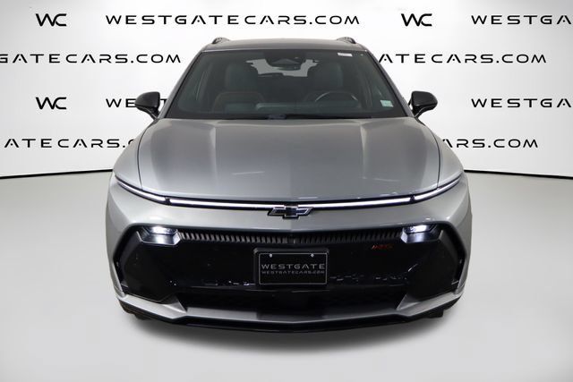 Used 2024 Chevrolet Equinox EV RS FWD image 2