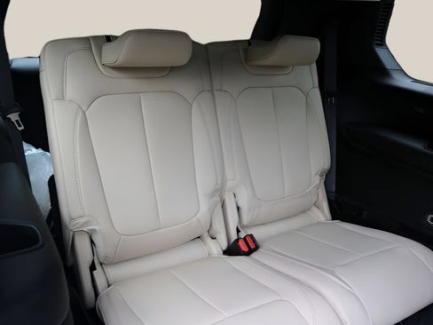New 2026 Jeep Grand Cherokee L Limited AWD/4WD image 20