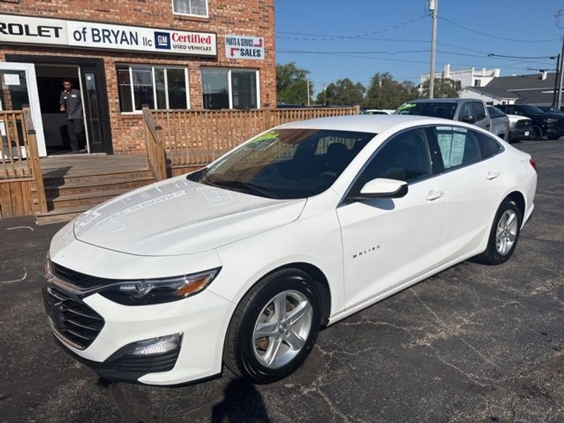 Used 2023 Chevrolet Malibu LS w/ Driver Confidence Package image 1