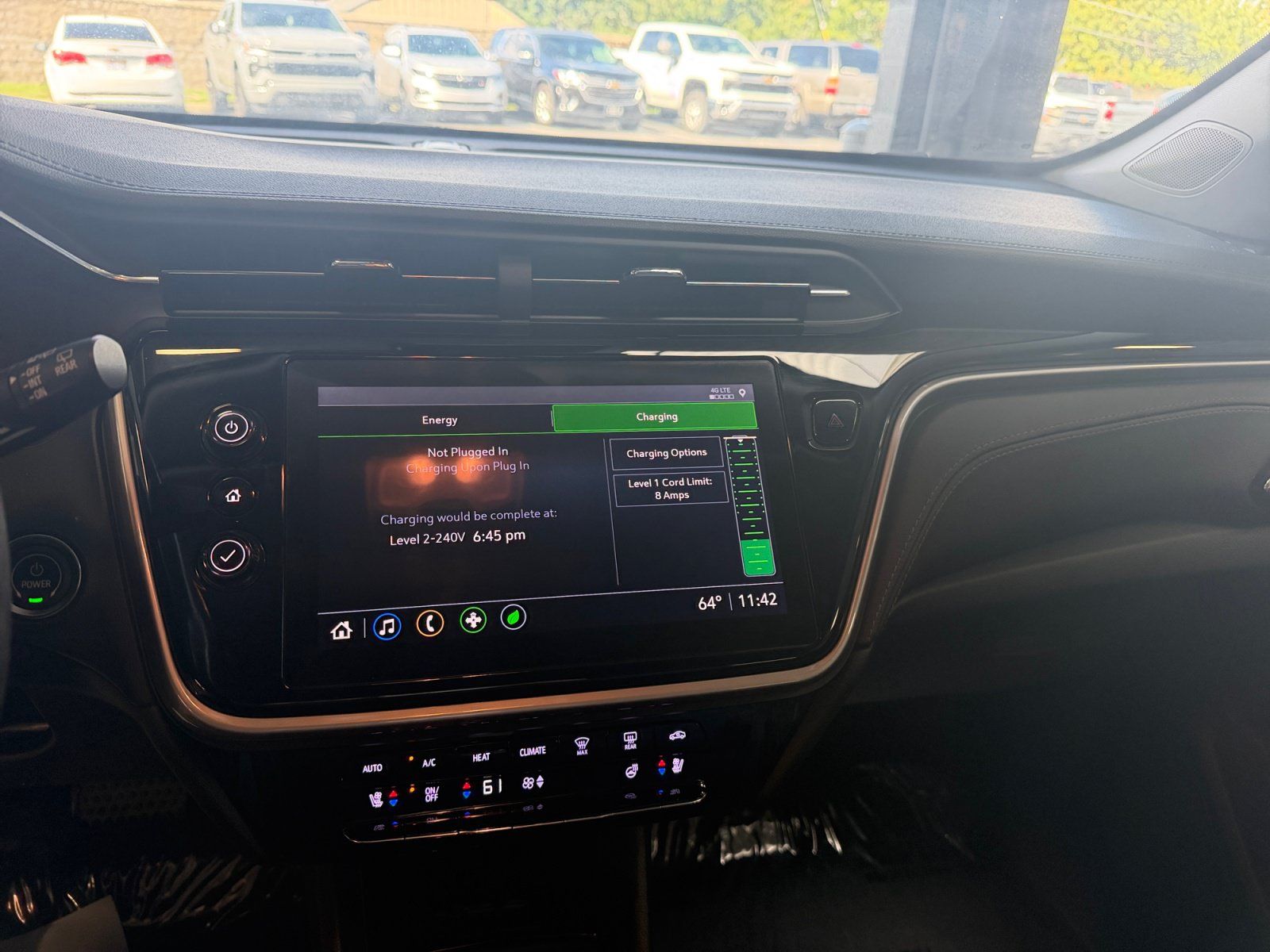 Used 2022 Chevrolet Bolt EUV LT w/ Convenience Package FWD image 12