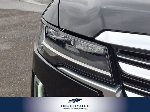 Used 2021 Cadillac Escalade Premium Luxury Platinum w/ Heavy-Duty Trailer Package image 12