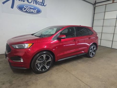 Used 2023 Ford Edge ST image 19