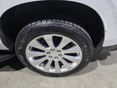 Used 2021 Chevrolet Tahoe Premier AWD/4WD image 23