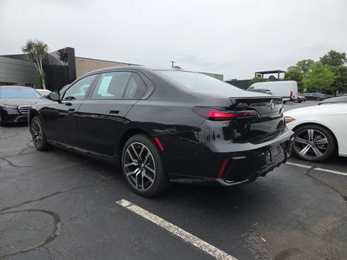 Used 2024 BMW 740i xDrive w/ M Sport Professional Package AWD/4WD image 3
