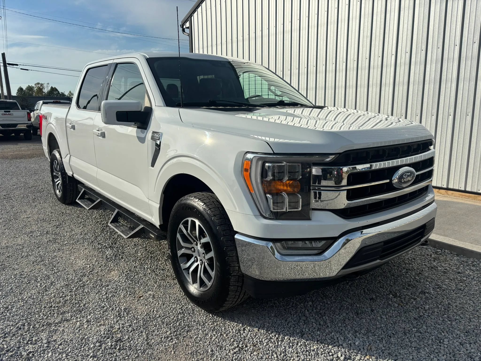 Used 2021 Ford F150 Lariat w/ FX4 Off-Road Package AWD/4WD image 4