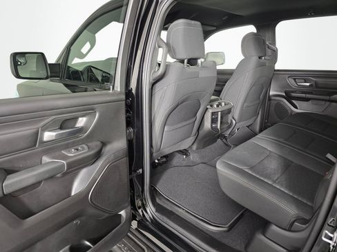 New 2026 RAM 1500 Express AWD/4WD image 37
