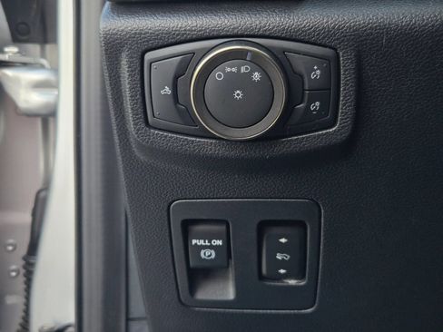 Used 2019 Ford F150 Raptor w/ Equipment Group 802A Luxury AWD/4WD image 29