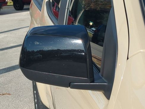 Used 2022 Chevrolet Colorado Z71 image 11