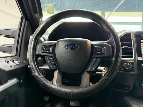 Used 2015 Ford F150 XLT w/ Equipment Group 302A Luxury AWD/4WD image 13