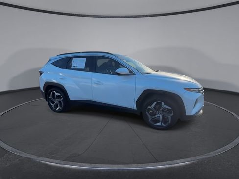 Used 2022 Hyundai Tucson Limited FWD image 2