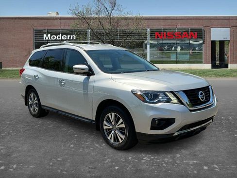 Used 2020 Nissan Pathfinder SL w/ Cargo Package AWD/4WD image 5