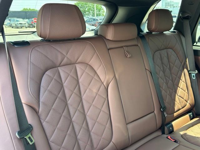 Used 2026 BMW X5 M60i AWD/4WD image 32