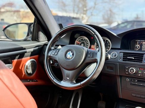 Used 2011 BMW M3 Coupe w/ Convenience Pkg image 22