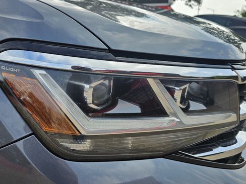 Used 2021 Volkswagen Atlas SE image 13