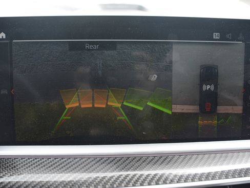 Used 2021 BMW X5 M50i w/ Executive Package image 19