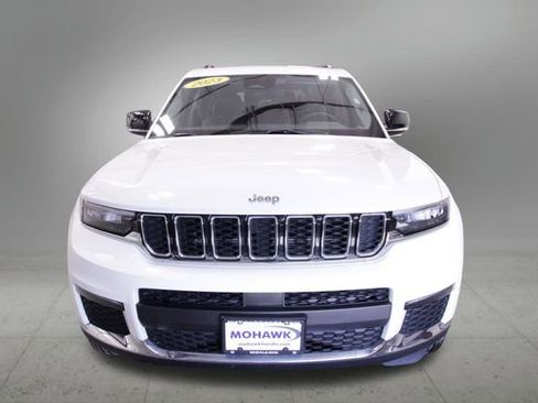 Used 2023 Jeep Grand Cherokee L Limited w/ Trailer Tow Group (B) image 9