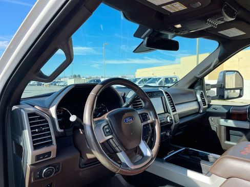 Used 2019 Ford F450 King Ranch w/ King Ranch Ultimate Package image 30