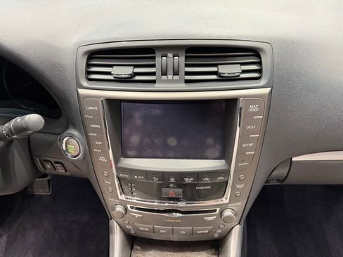 Used 2011 Lexus IS 250C w/ Luxury Pkg image 37
