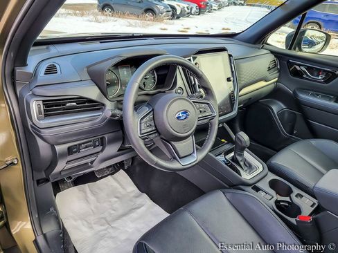 Used 2025 Subaru Forester Limited w/ Popular Package #2 image 9