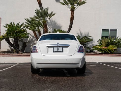 Certified 2022 Rolls-Royce Ghost w/ Ghost Package image 47