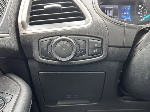 Certified 2024 Ford Edge SEL w/ Convenience Package image 30